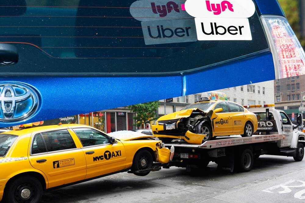 taxi cab accident in New York Street